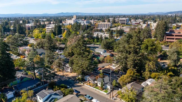 $700,000 | 705 Tupper Street, Santa Rosa, CA 95404