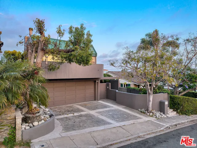 $3,099,000 | 253 Fairview Street, Laguna Beach, CA 92651