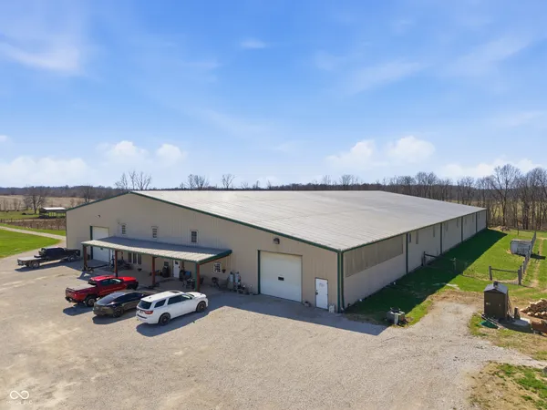 $1,300,000 | 850 West County Road 1000 North, Roachdale, IN 46172