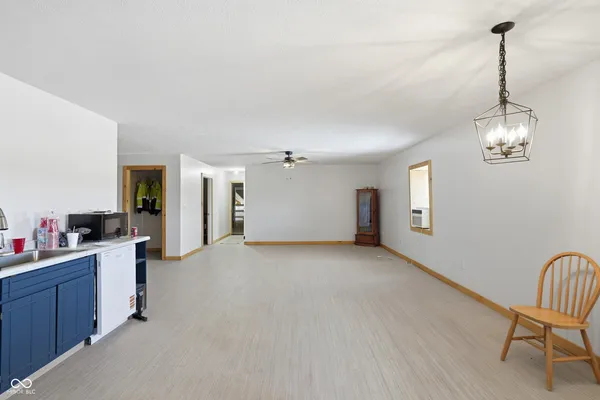 $1,300,000 | 850 West County Road 1000 North, Roachdale, IN 46172