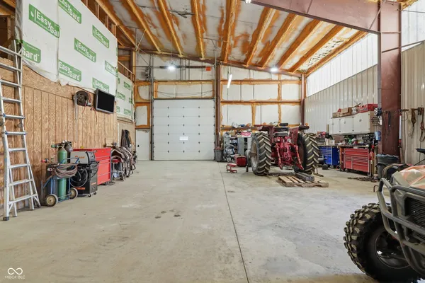 $1,300,000 | 850 West County Road 1000 North, Roachdale, IN 46172
