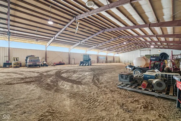 $1,300,000 | 850 West County Road 1000 North, Roachdale, IN 46172