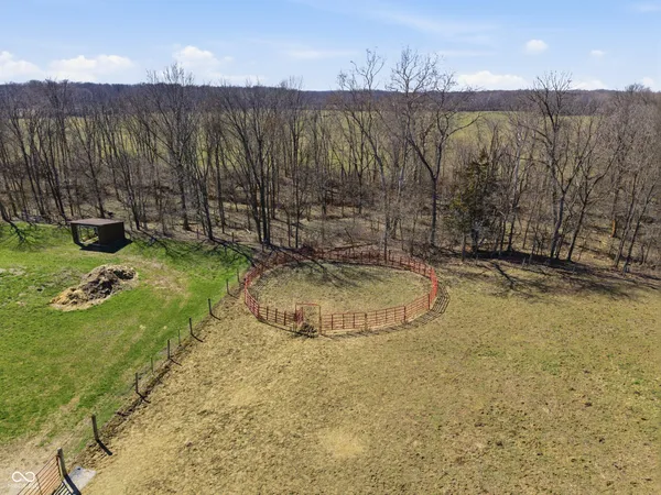 $1,300,000 | 850 West County Road 1000 North, Roachdale, IN 46172