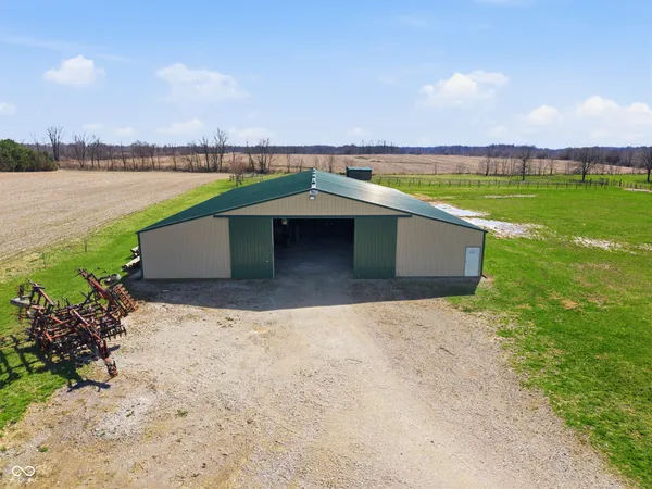 $1,300,000 | 850 West County Road 1000 North, Roachdale, IN 46172