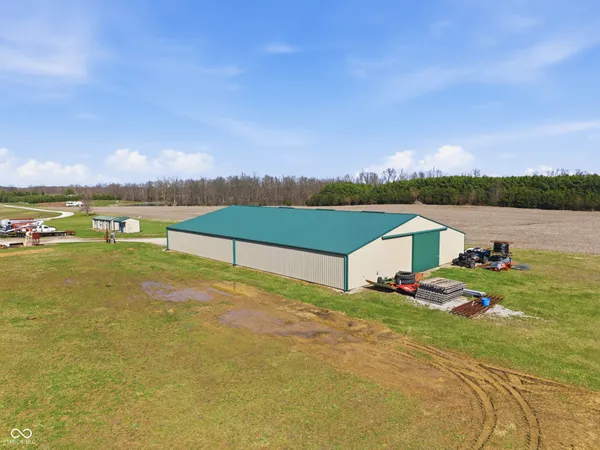 $1,300,000 | 850 West County Road 1000 North, Roachdale, IN 46172