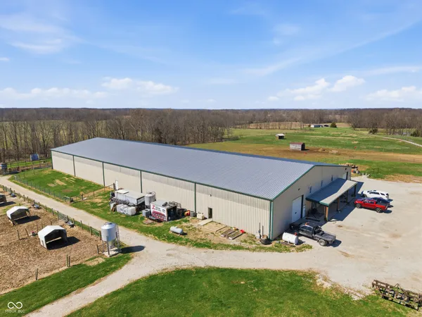 $1,300,000 | 850 West County Road 1000 North, Roachdale, IN 46172