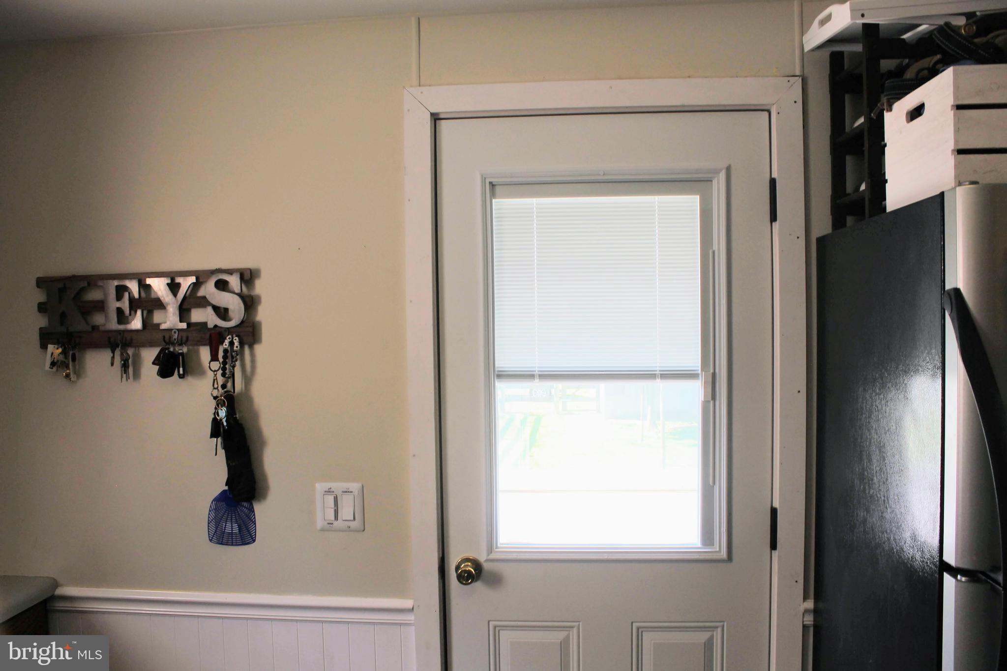 1118 Newville Road Carlisle, PA 17013 - Photo 15 of 24