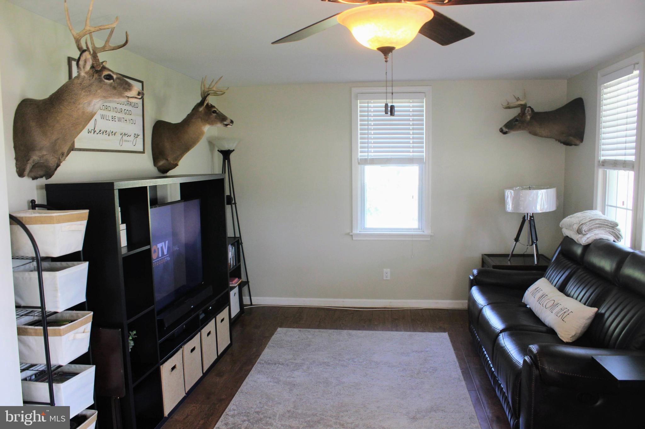 1118 Newville Road Carlisle, PA 17013 - Photo 2 of 24