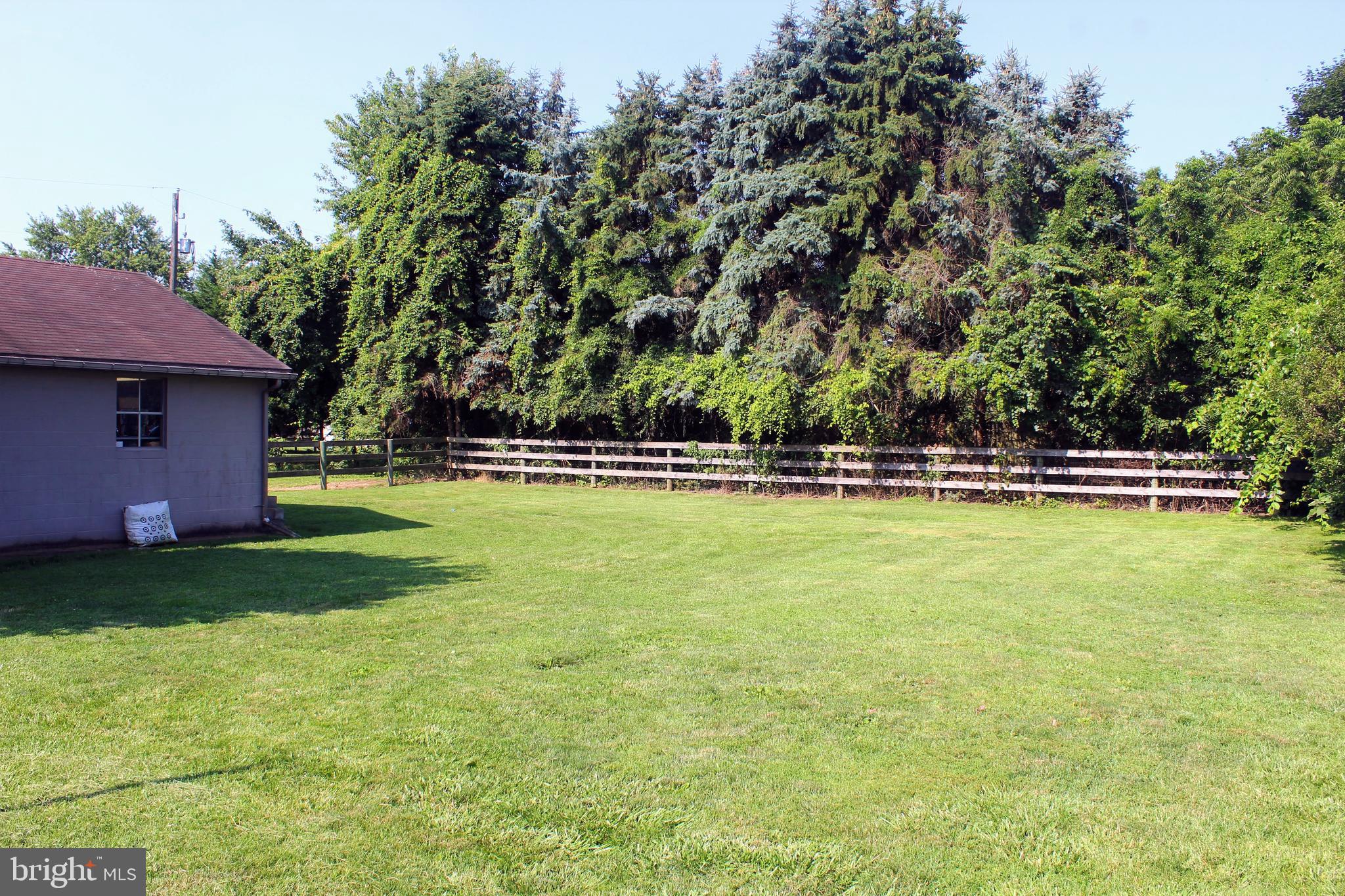 1118 Newville Road Carlisle, PA 17013 - Photo 22 of 24