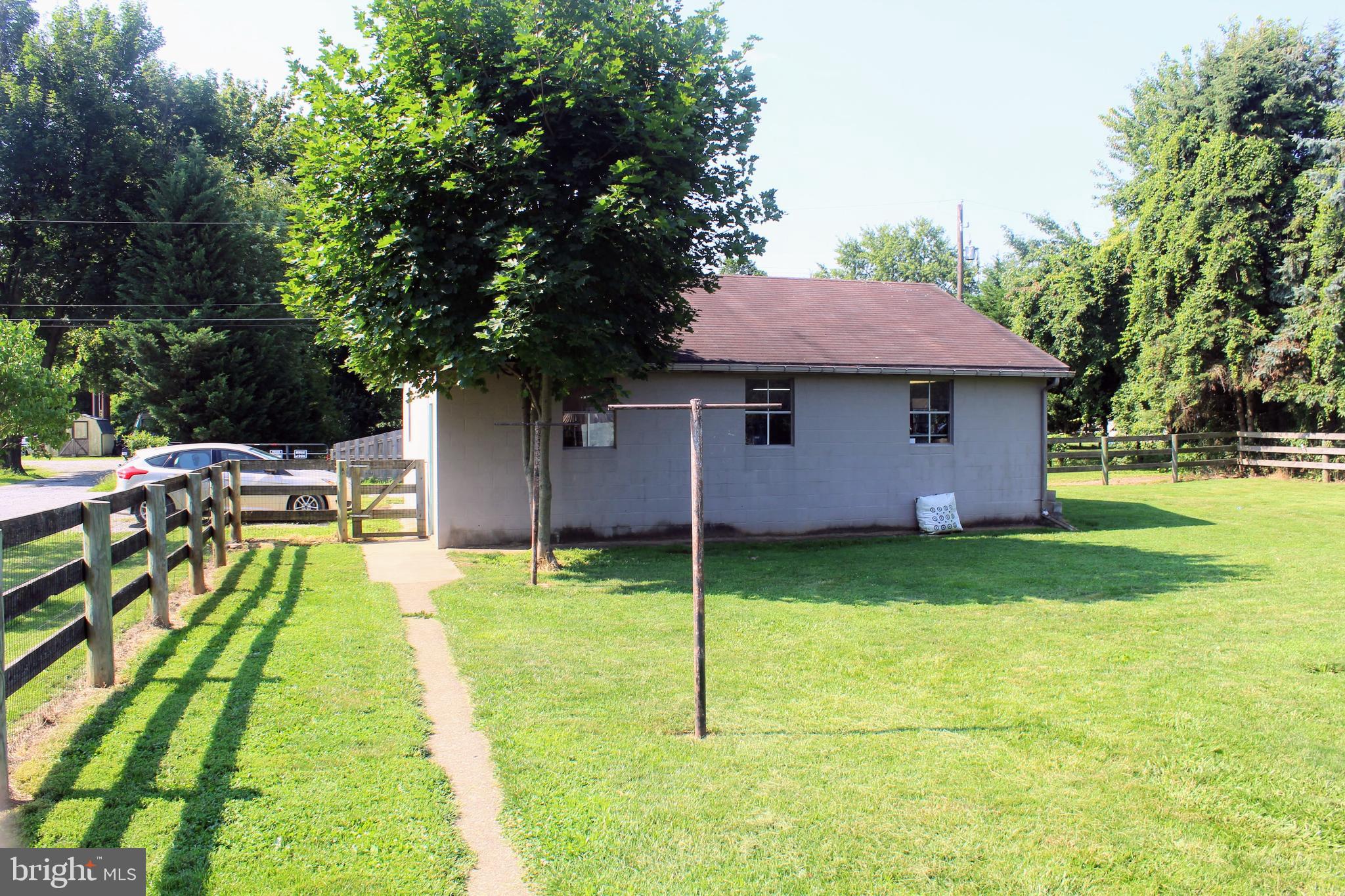 1118 Newville Road Carlisle, PA 17013 - Photo 23 of 24