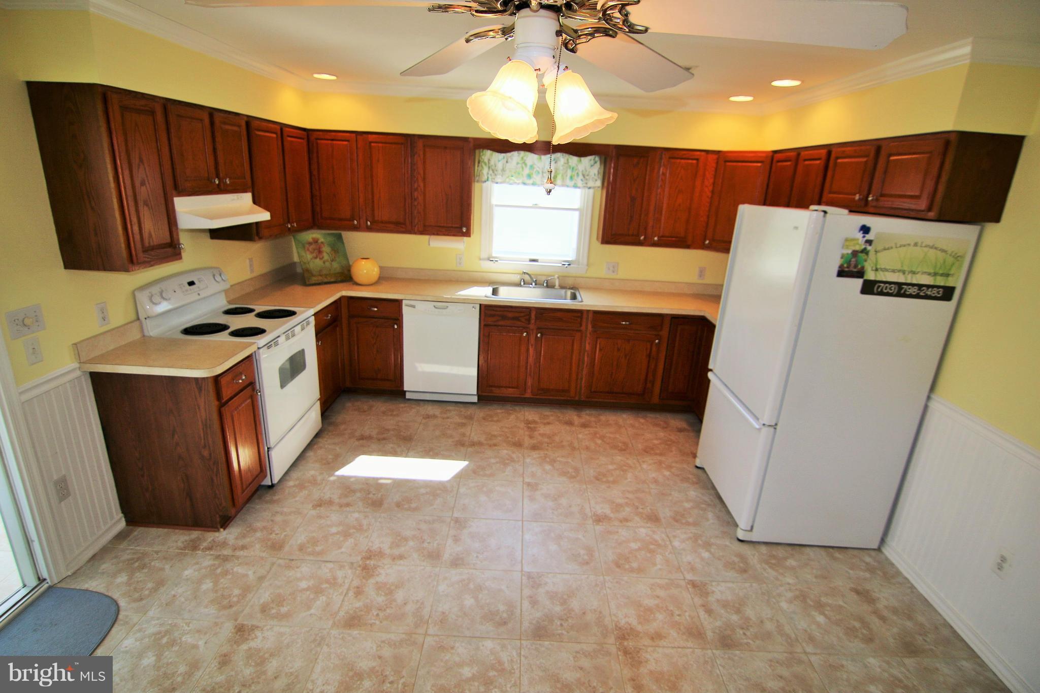 1367 Calvert Road Chester, MD 21619 - Photo 14 of 30 Kitchen