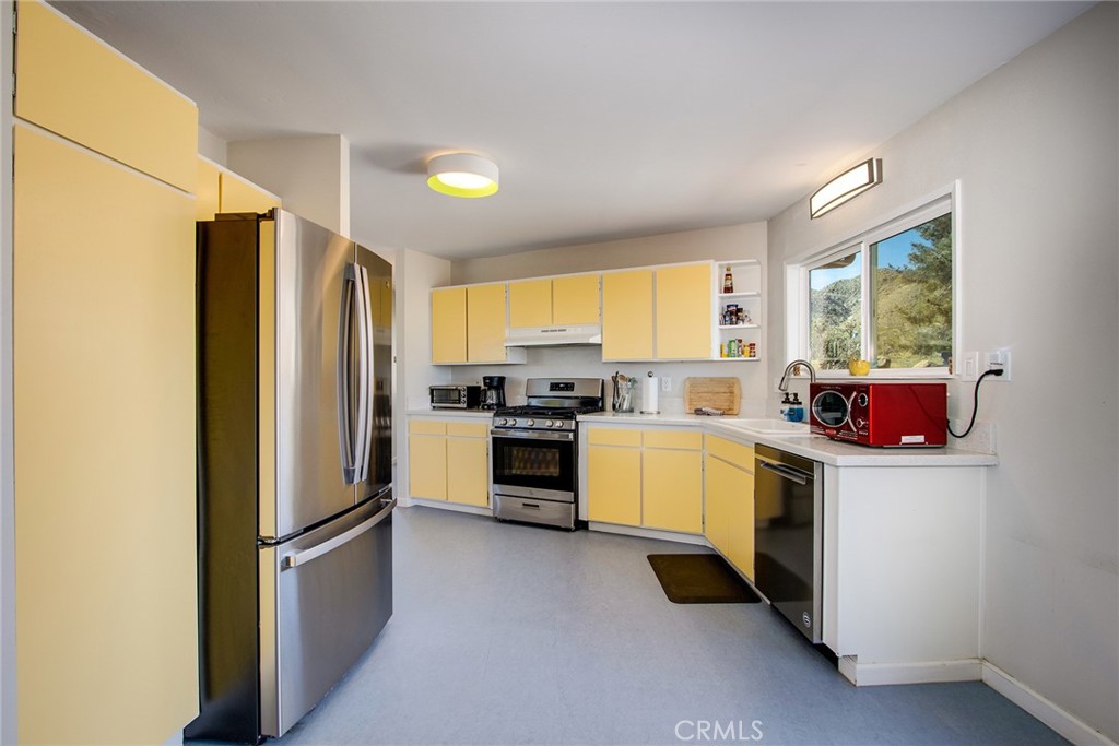 7994 Sunset Road Joshua Tree, CA 92252 - Photo 12 of 31
