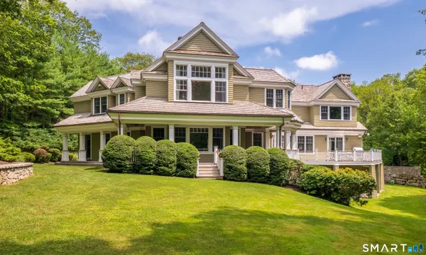 $2,649,000 | 55 Tanners Drive, Wilton, CT 06897