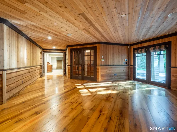 $2,649,000 | 55 Tanners Drive, Wilton, CT 06897