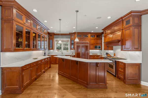 $2,649,000 | 55 Tanners Drive, Wilton, CT 06897