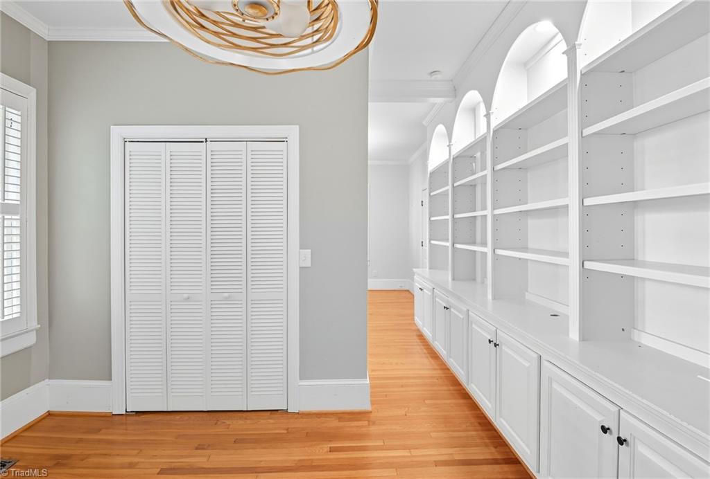 1102 South Hawthorne Road Winston-Salem, NC 27103 - Photo 10 of 25 Gallery Image 10
