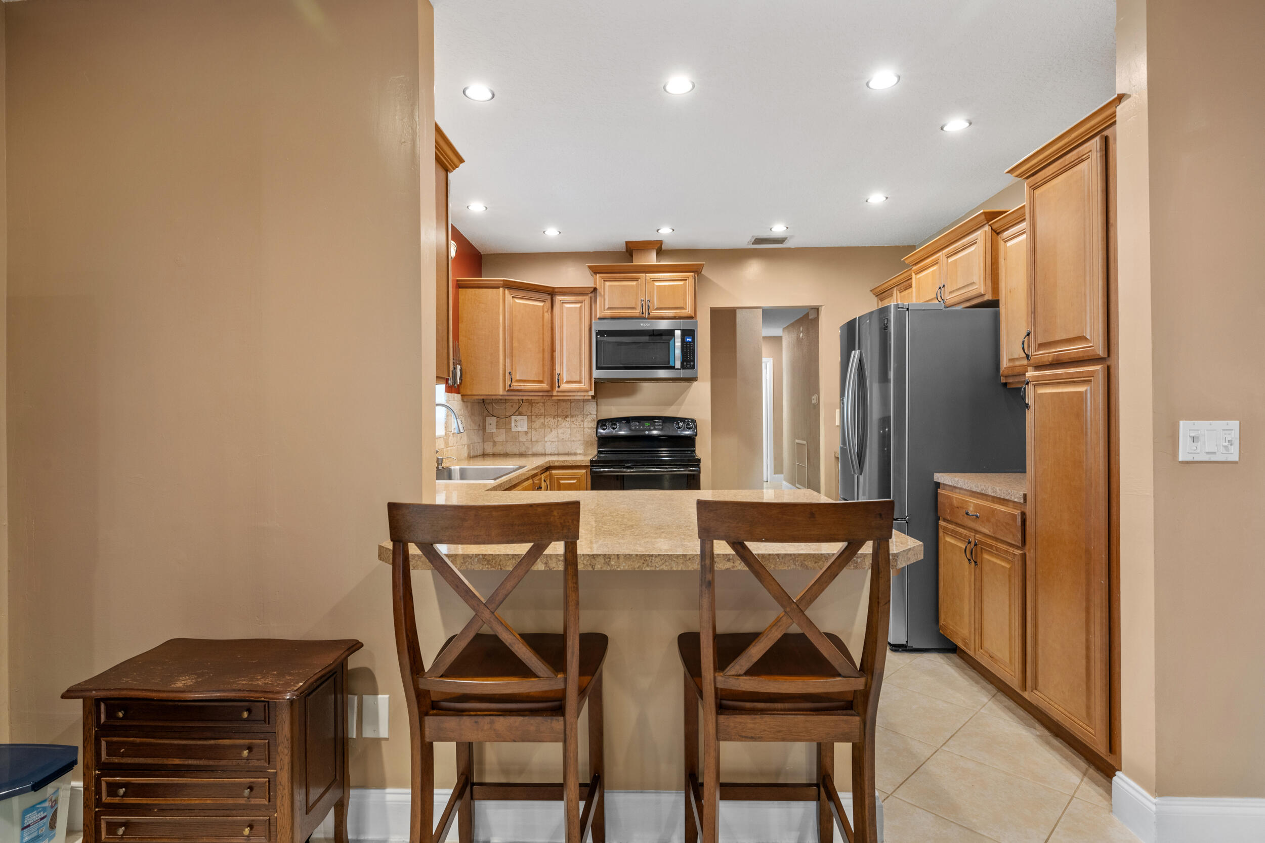 5051 Van Buren Road Delray Beach, FL 33484 - Photo 15 of 55 Kitchen W/ Bar Seating