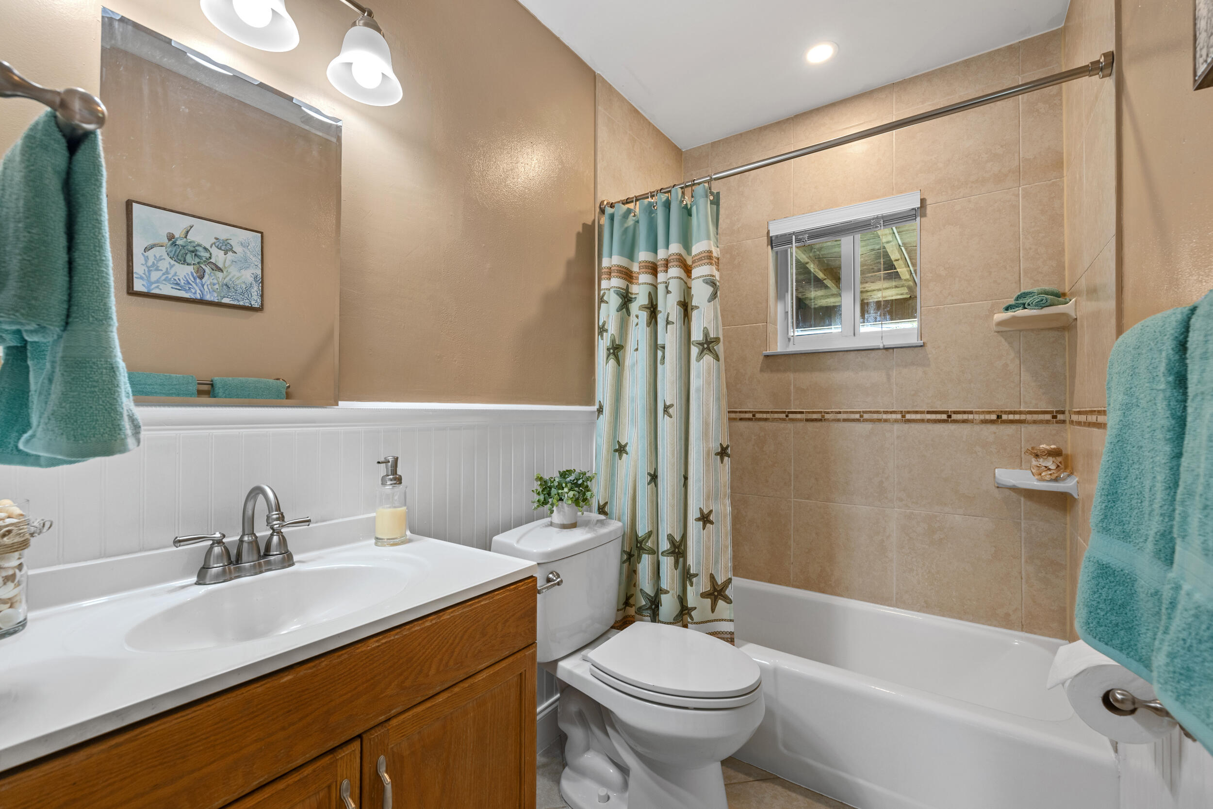 5051 Van Buren Road Delray Beach, FL 33484 - Photo 26 of 55 Guest Bathroom 1
