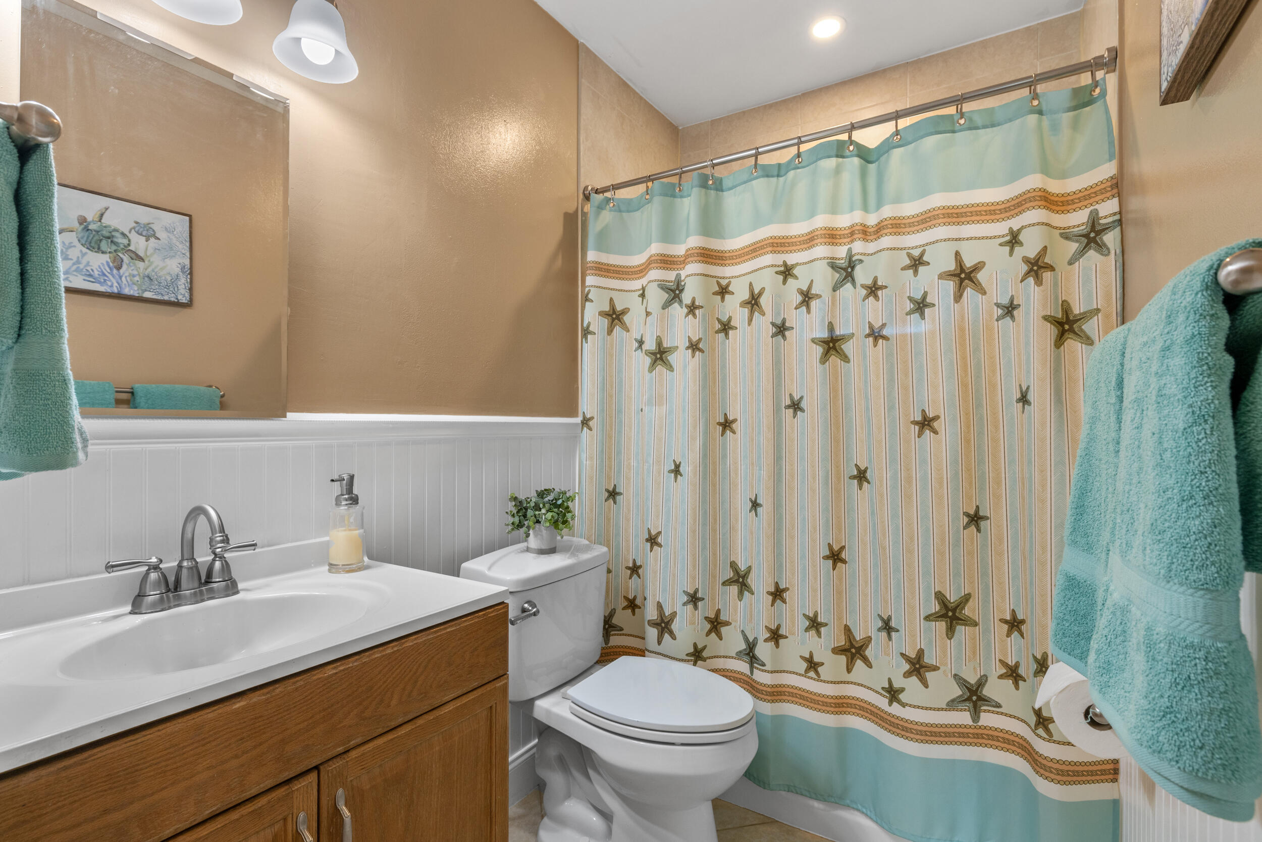 5051 Van Buren Road Delray Beach, FL 33484 - Photo 27 of 55 Guest Bathroom 1