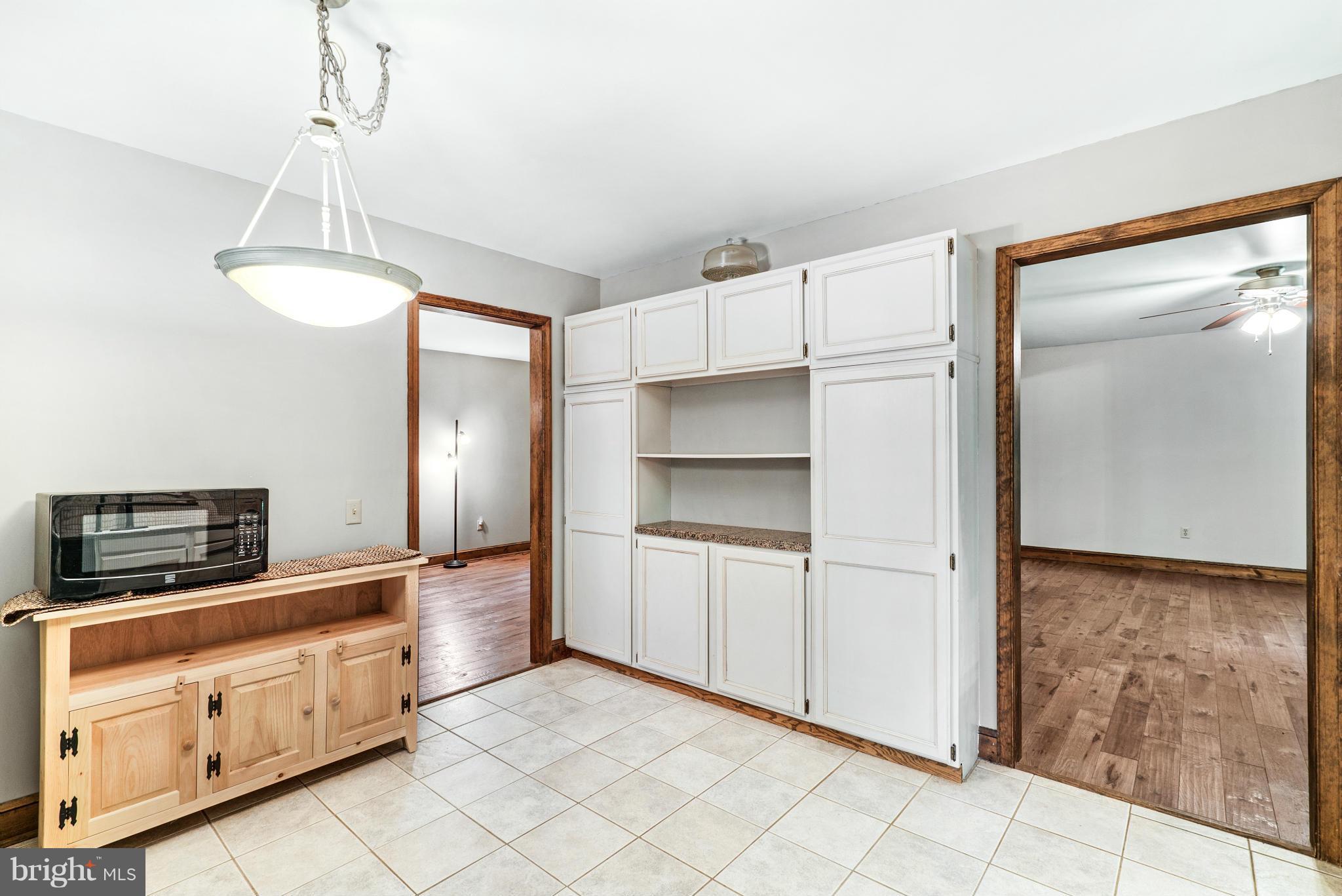 10138 Rixeyville Road Culpeper, VA 22701 - Photo 10 of 28 Kitchen