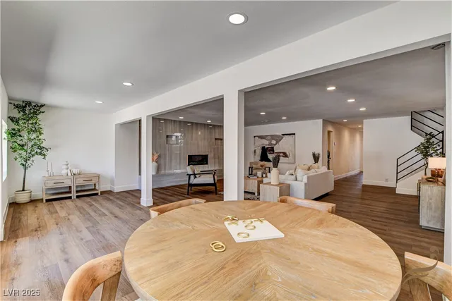 $5,694 | 2685 South Tenaya Way, Las Vegas, NV 89117