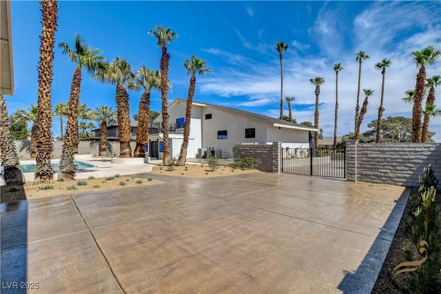 $5,694 | 2685 South Tenaya Way, Las Vegas, NV 89117