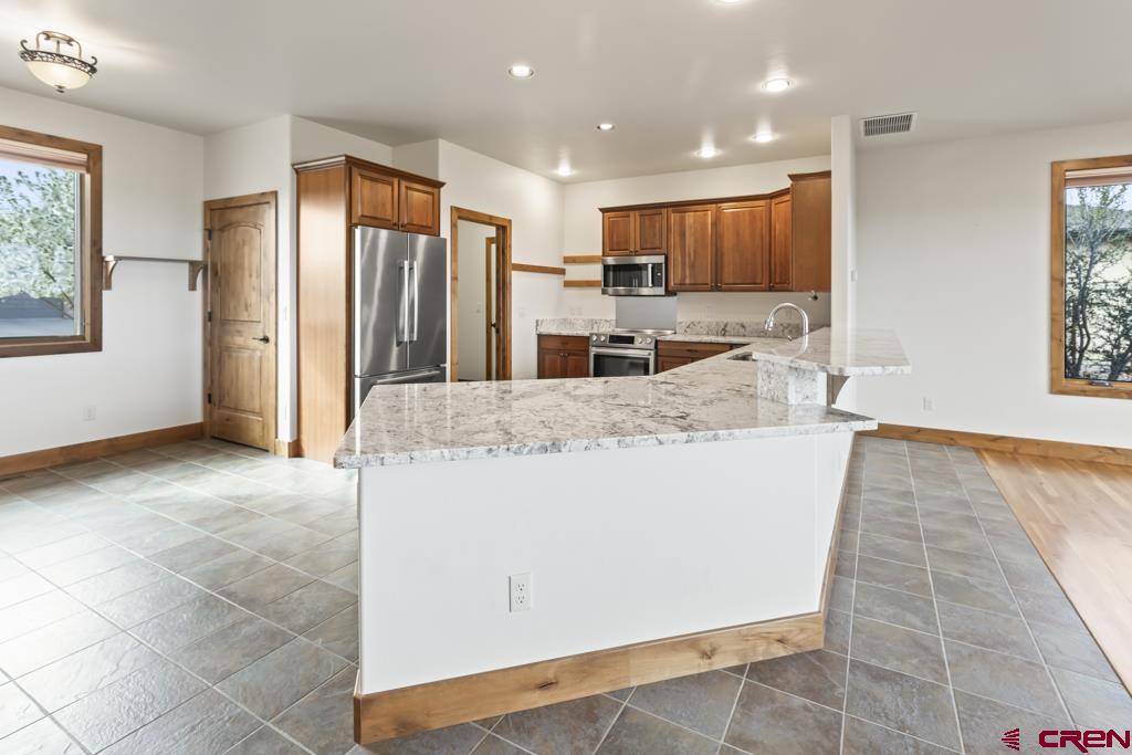 2131 Signature Ridge Lane Montrose, CO 81401 - Photo 9 of 31 Gallery Image 9