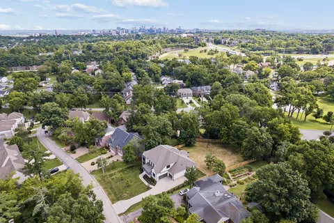 $2,750,000 | 2808 White Oak Drive, Nashville, TN 37215