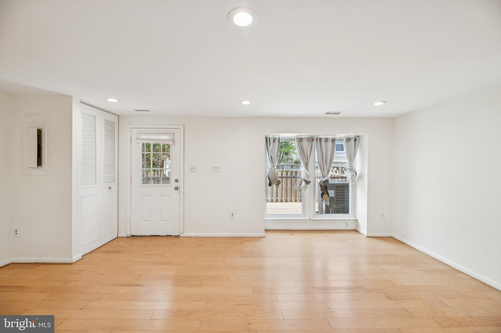 418 Legato Terrace Silver Spring, MD 20901 - Photo 2 of 23 Bright and airy living space awaits.