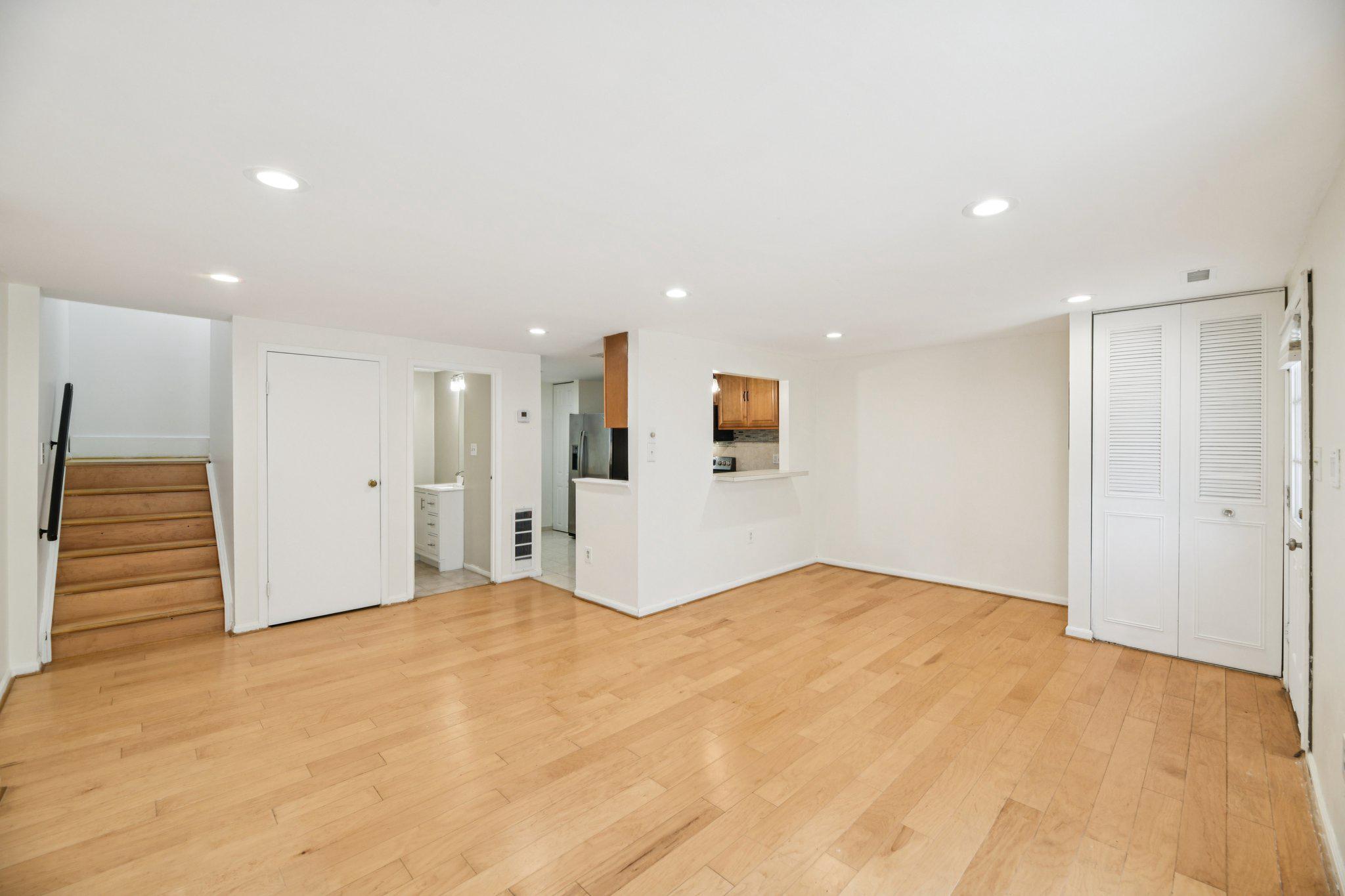 418 Legato Terrace Silver Spring, MD 20901 - Photo 3 of 23 Formal dining area