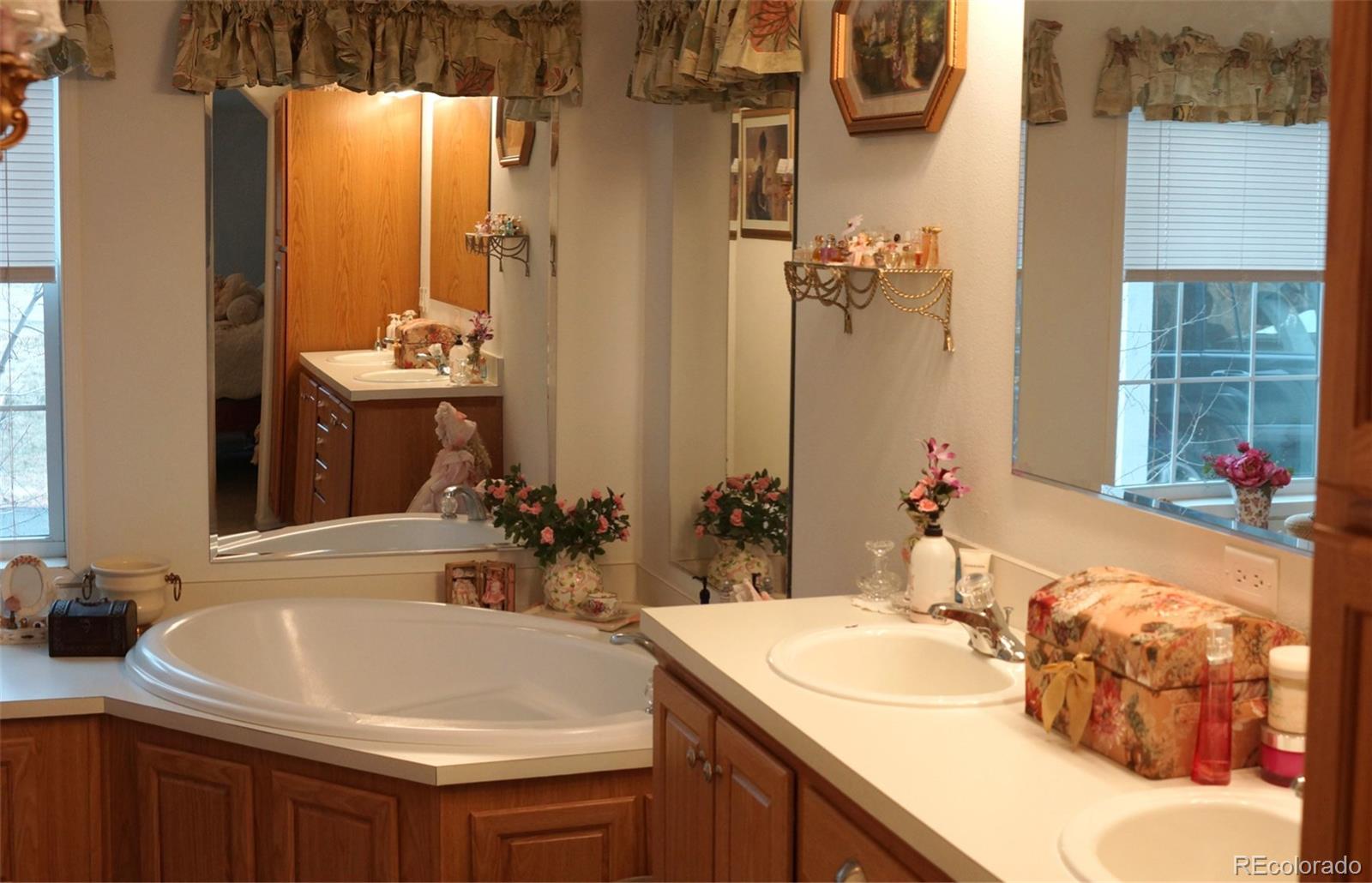 11268 Ranch Elsie Road Golden, CO 80403 - Photo 9 of 24 Gallery Image 9