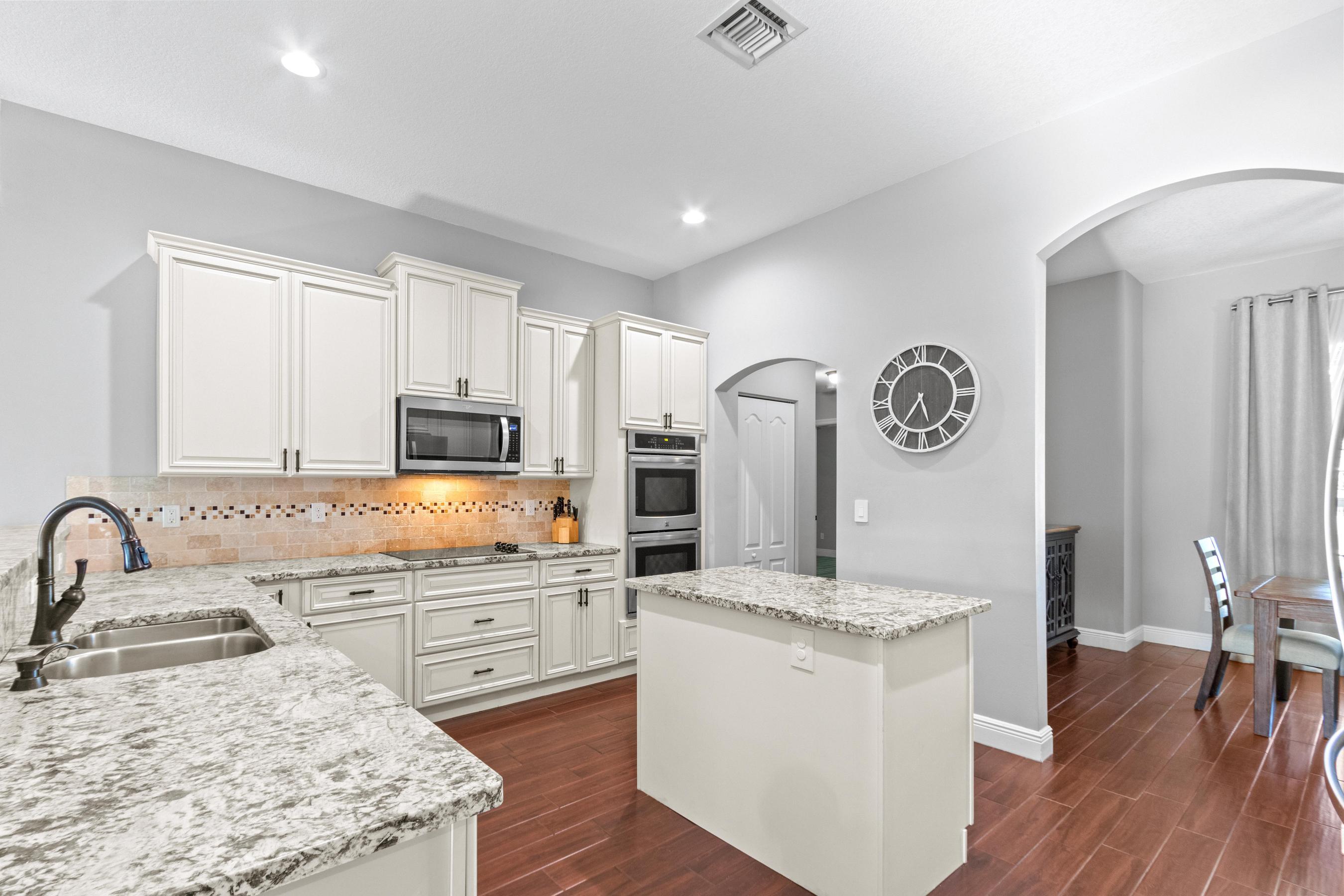4662 Southwest Paley Road Port St. Lucie, FL 34953 - Photo 24 of 60 IMG_0107