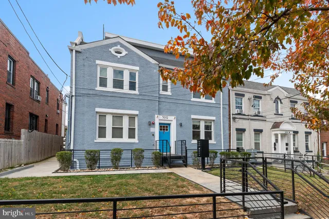 $2,600 | 5012 2nd Street Northwest, Unit 2, Washington, DC 20011