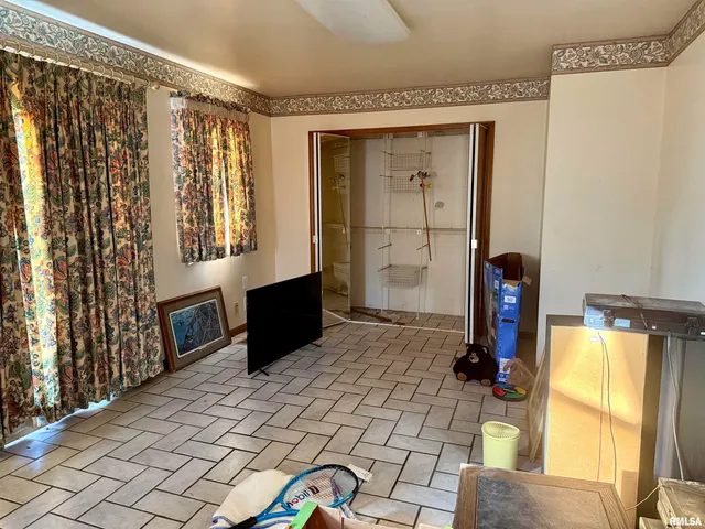 $75,000 | 1605 West Copeland Street, Marion, IL 62959