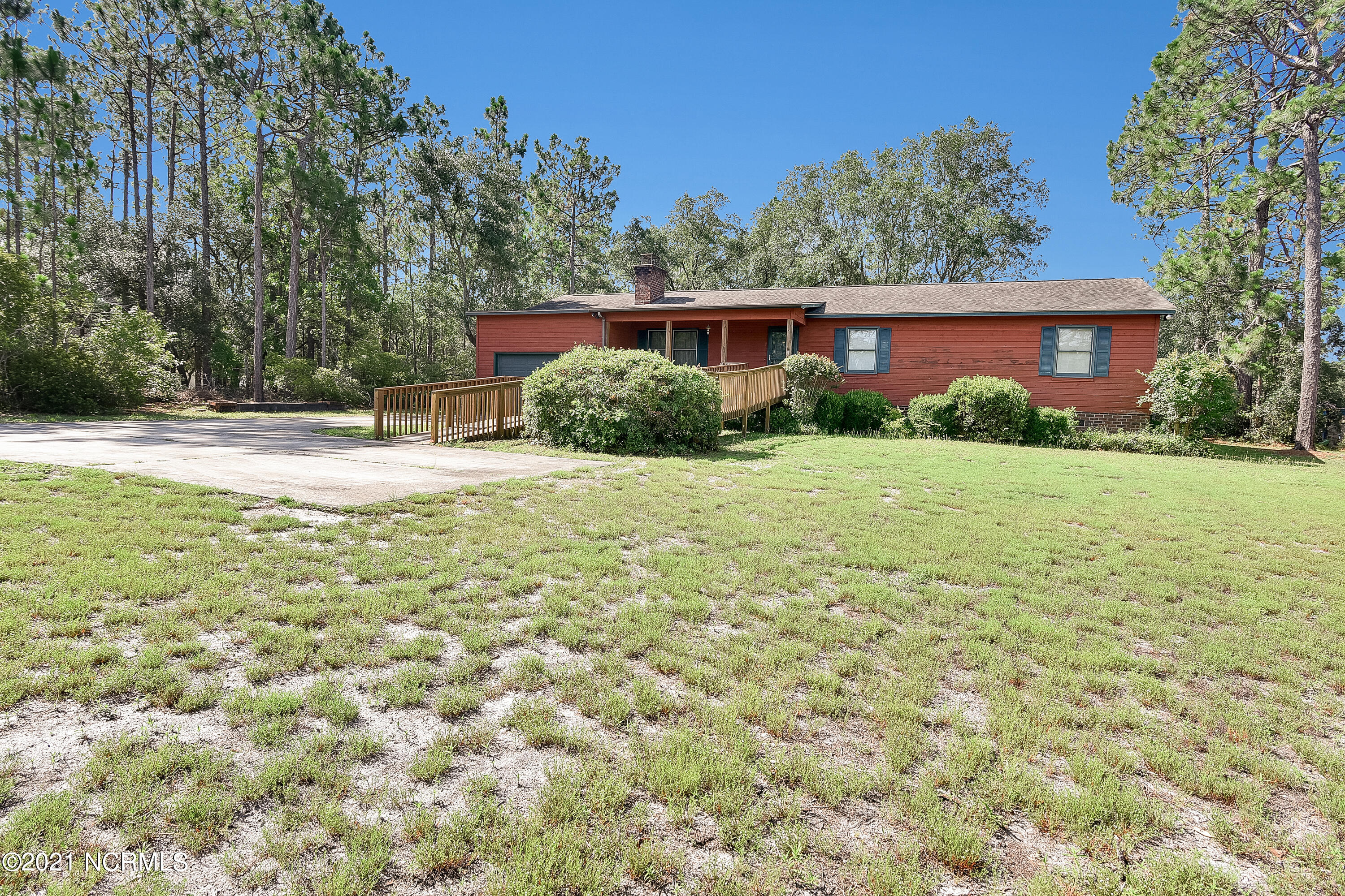 720 Barber Road Southport, NC 28461 - Photo 3 of 38 720BarberRoad-03