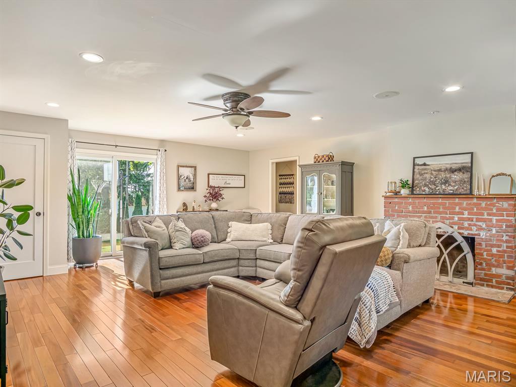 700 Waterloo Drive Waterloo, IL 62298 - Photo 5 of 21