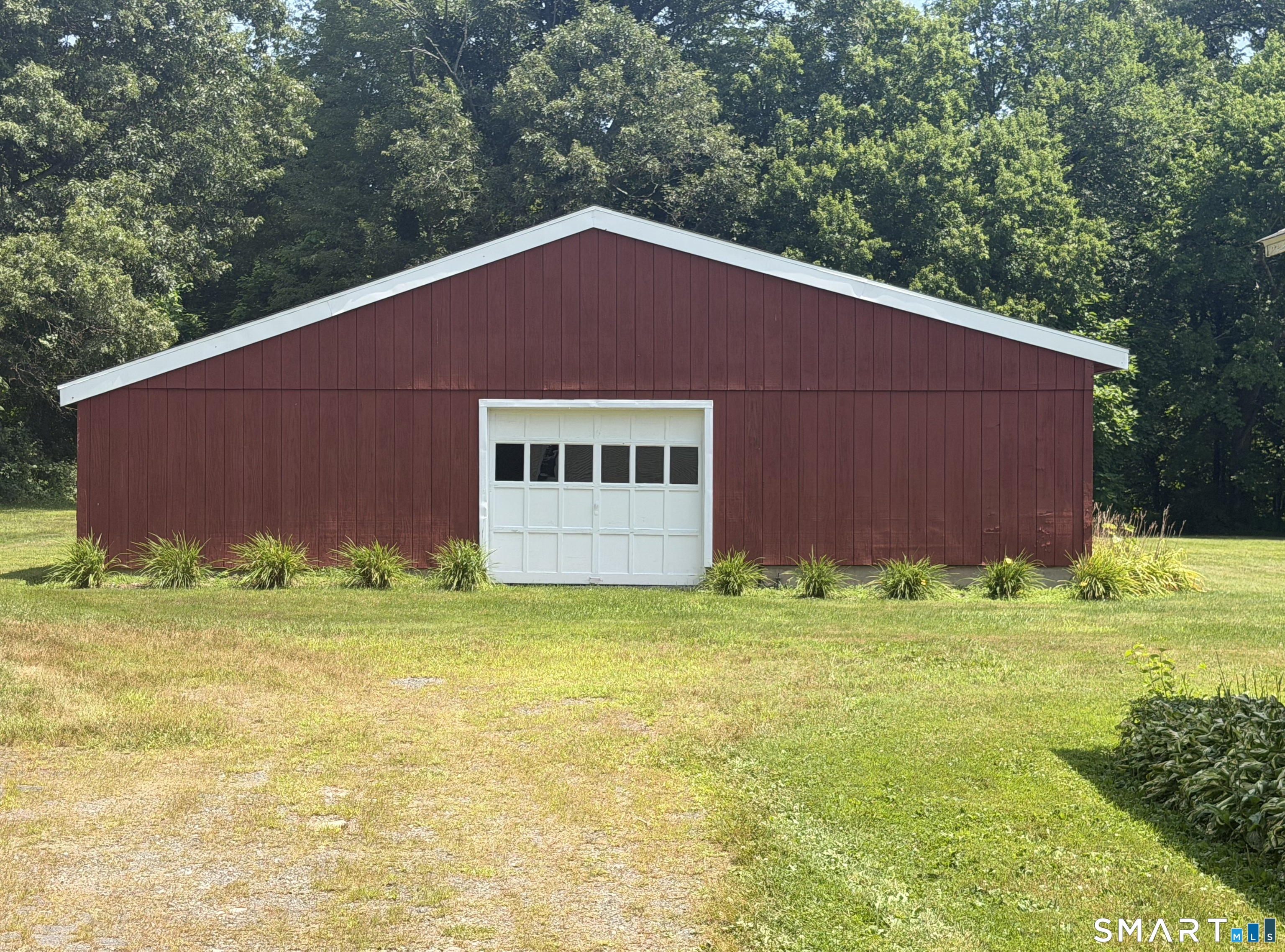 1130 R Blue Hills Avenue Bloomfield, CT 06002 - Photo 21 of 23 garage/barn