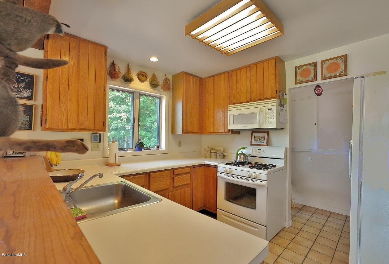641 Kirchner Road Dalton, MA 01226 - Photo 14 of 52 DSC_5353 (2) (1280x856)