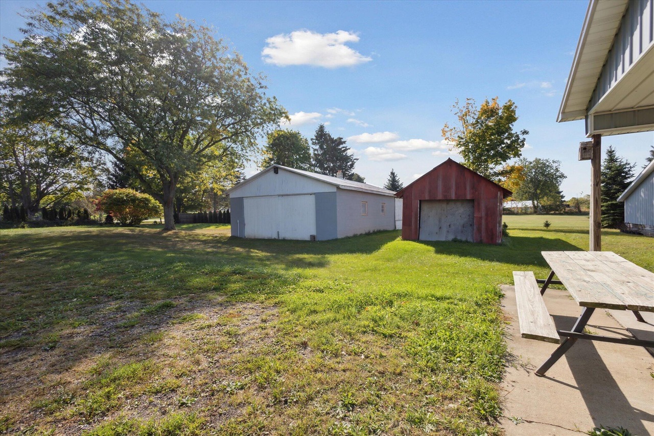 2434 South Cochran Road Charlotte, MI 48813 - Photo 43 of 65 Gallery Image 43