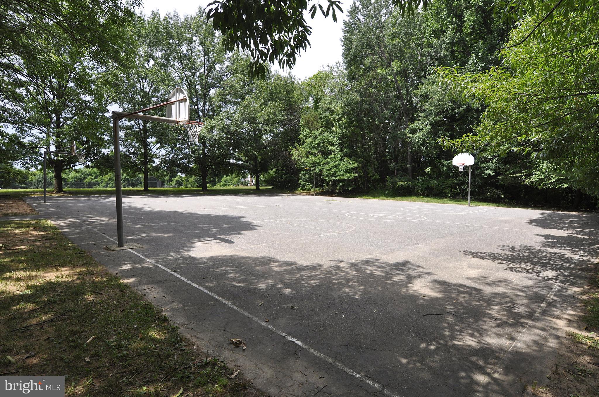 14825 Notley Road Silver Spring, MD 20905 - Photo 56 of 60 Basketball court
