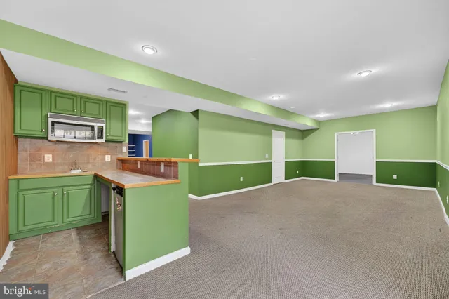 $899,000 | 10554 Andrew Humphreys Court, Bristow, VA 20136