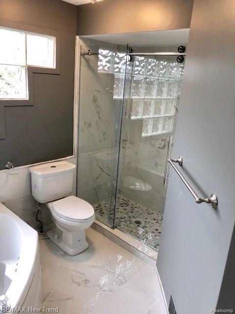 5118 Simpson Lake Road West Bloomfield, MI 48323 - Photo 9 of 16