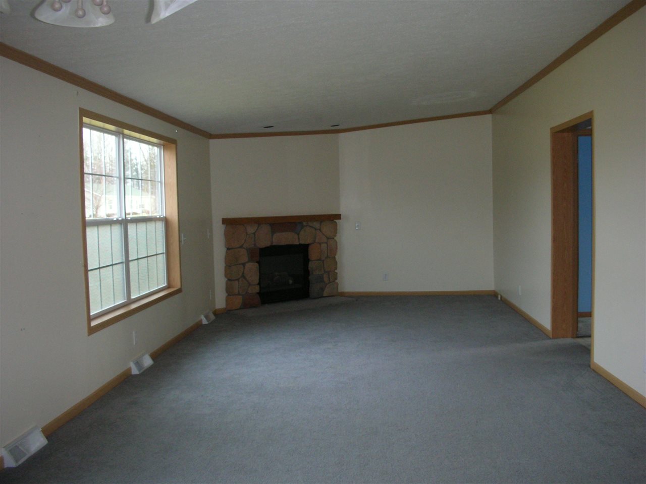 490 19th Road Bourbon, IN 46504 - Photo 4 of 15