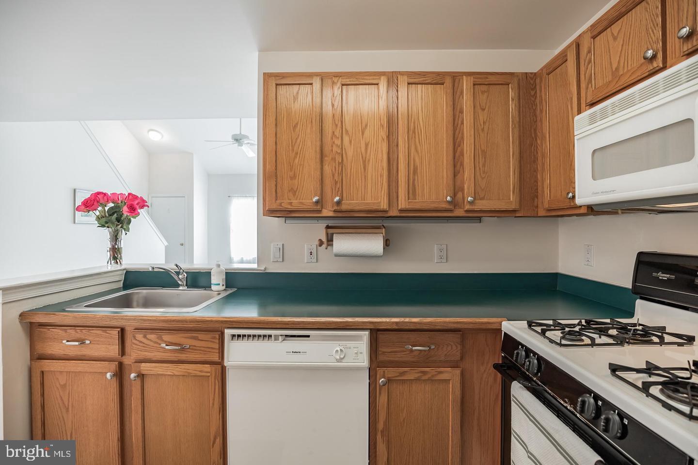 1708 Squirrel Road Marlton, NJ 08053 - Photo 9 of 23 kitchen