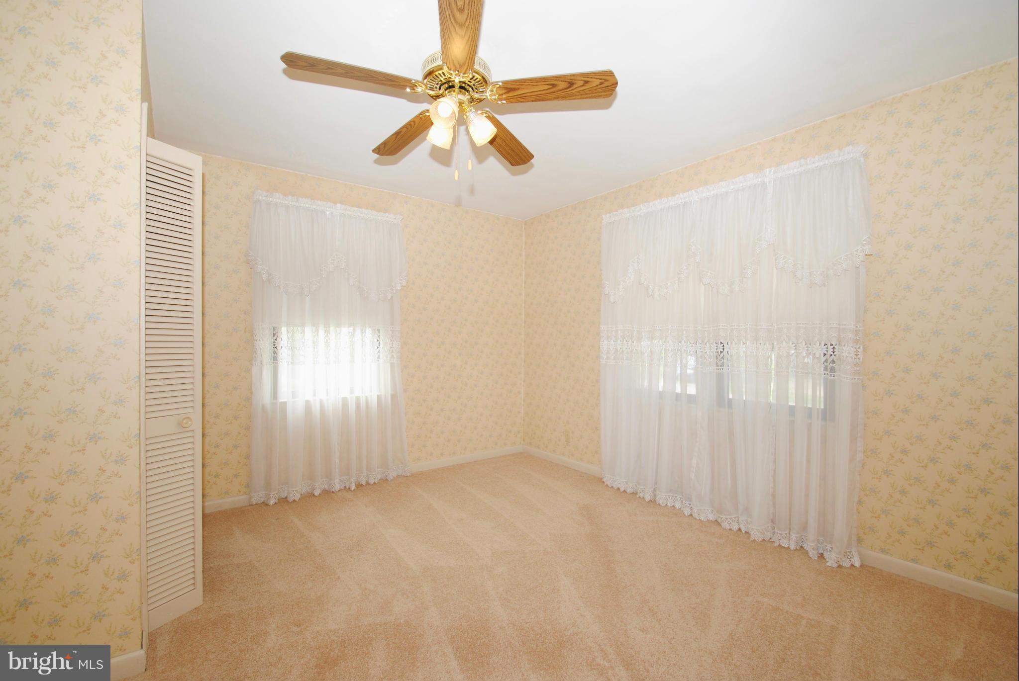 215 Arundel Road Pasadena, MD 21122 - Photo 7 of 19 Bedroom