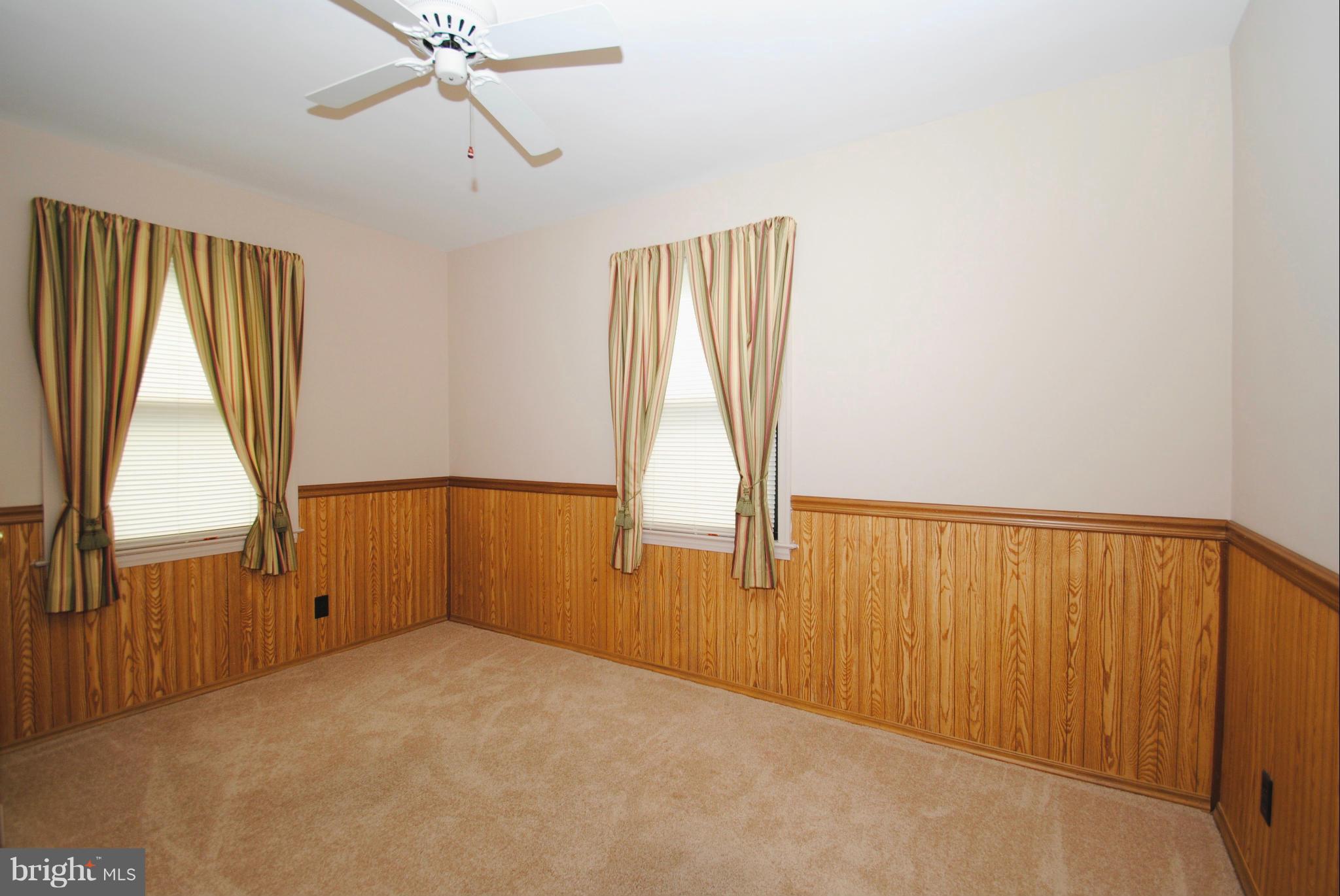 215 Arundel Road Pasadena, MD 21122 - Photo 8 of 19 Bedroom