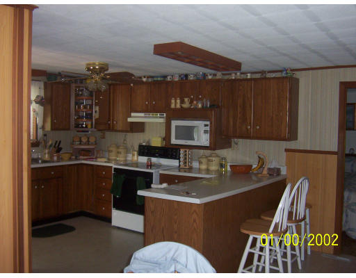 301 Old West Warren Road Warren, MA 01092 - Photo 3 of 12 Gallery Image 3