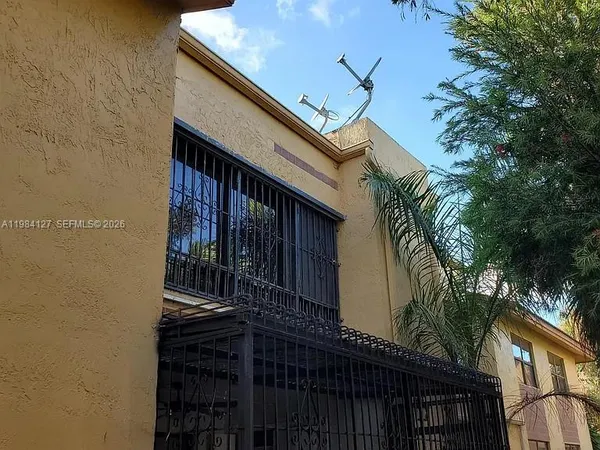 $2,750 | 10885 Northwest 7th Street, Unit 2133, Miami, FL 33172