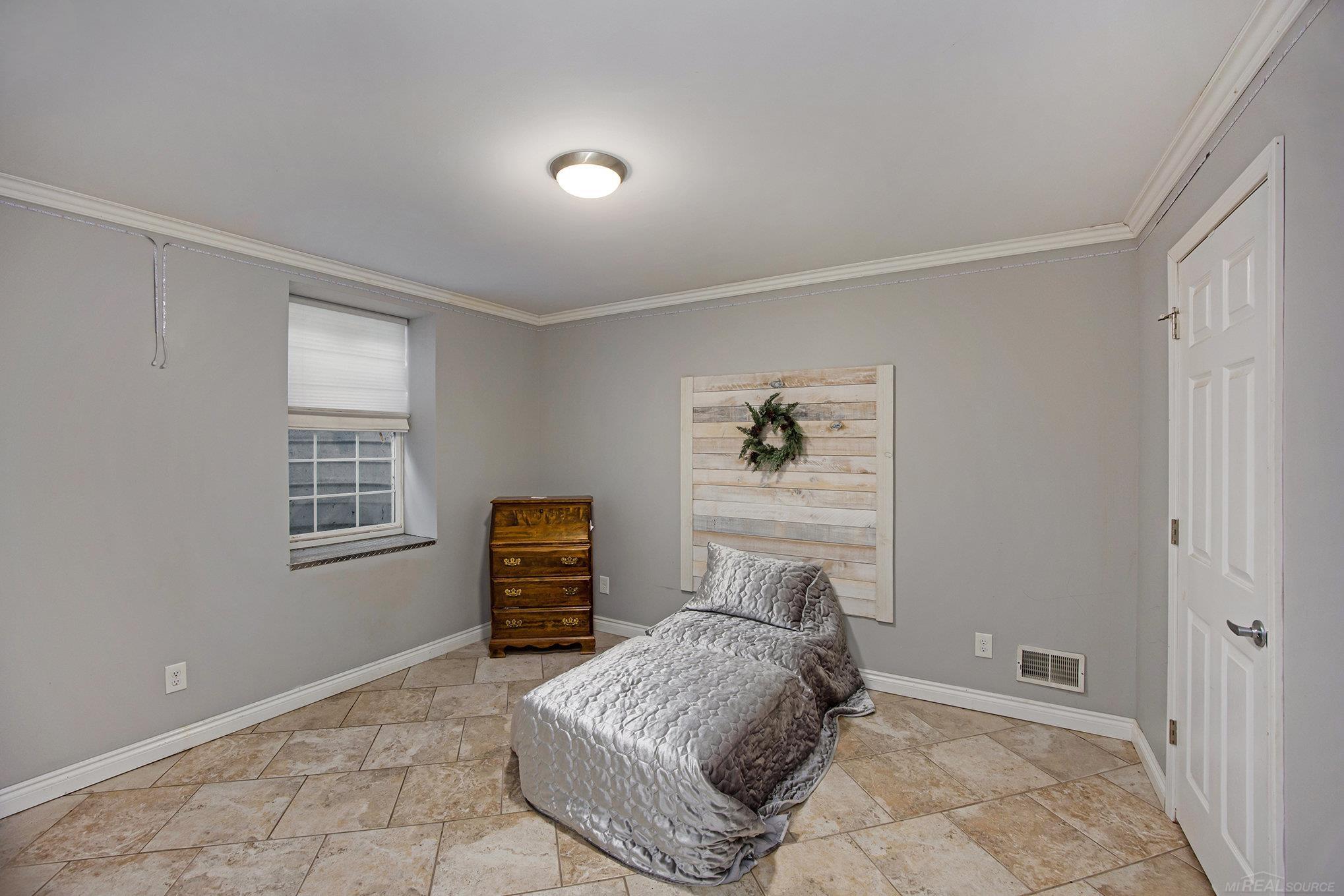 21553 30 Mile Road Ray, MI 48096 - Photo 23 of 38
