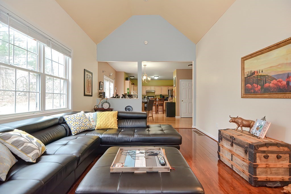 5 Equestrian Lane, Unit 5 Chelmsford, MA 01824 - Photo 3 of 38